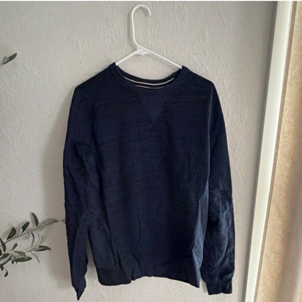 Champion Men's Navy Crewneck Pullover Sweater
